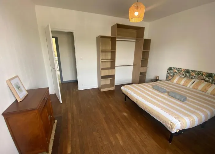 Le Grand Cerf - - Gare Apartment *