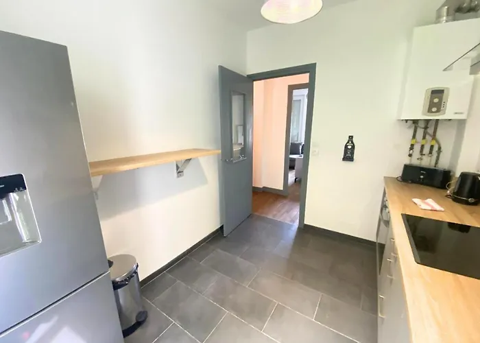 Le Grand Cerf - - Gare